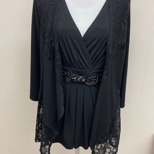 Black belted layered top. Like new. Small